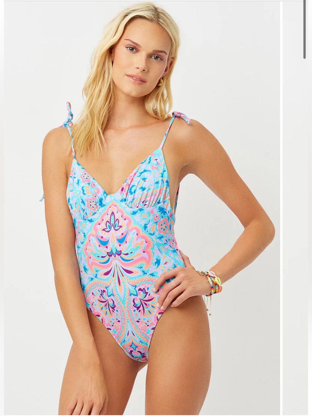 Frankie’s Bikinis Otis Cheeky One Piece
Swimsuit